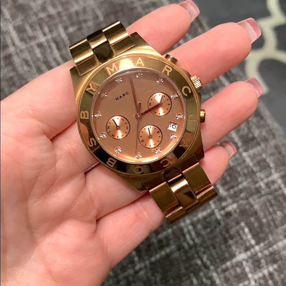MARC BY MARC JACOBS rose gold watch.